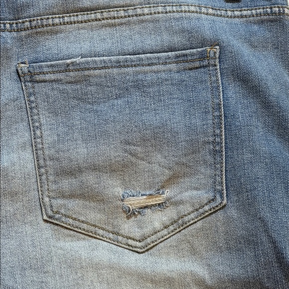 Terra & Sky Distressed Button-Front Denim Shorts - Blue - Picture 11 of 12